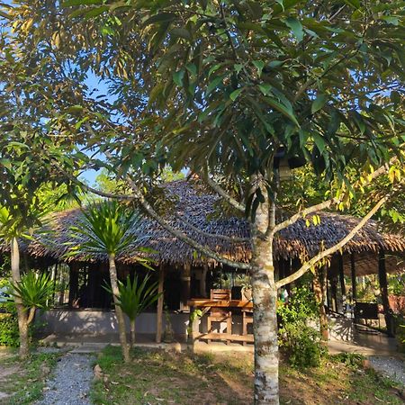 Baan Farang Homestay Phra Saeng Ban Nam Dam Luaran gambar